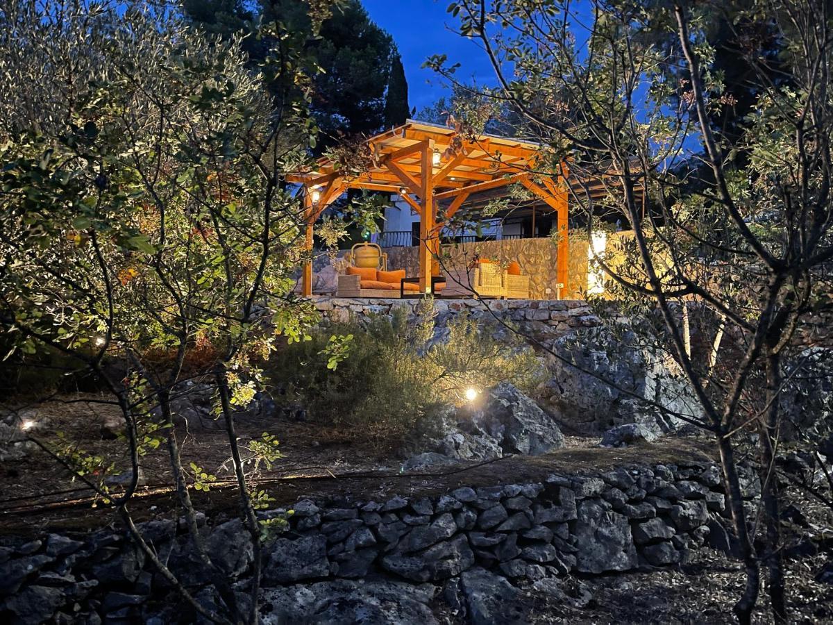 Villa Boric By The Sea